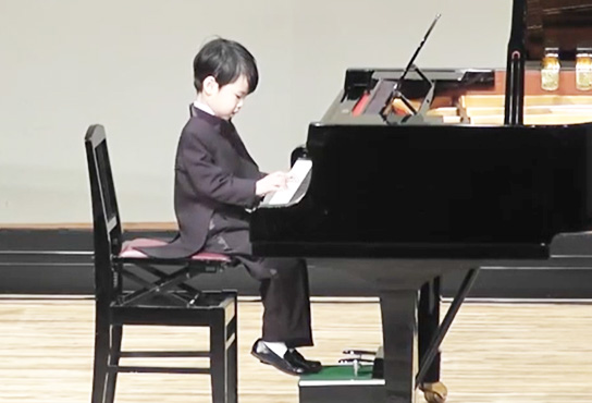 音楽発表会/ピアノ(年少さん) 音楽発表会/ピアノ(年少さん)